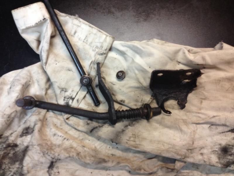 Transmission shift linkage bracket Diesel Place